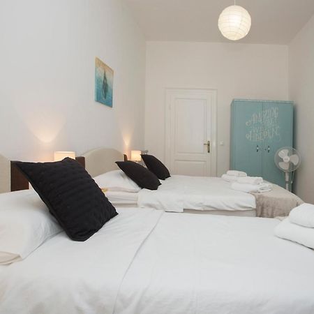 Town Place Apartment Сплит Экстерьер фото