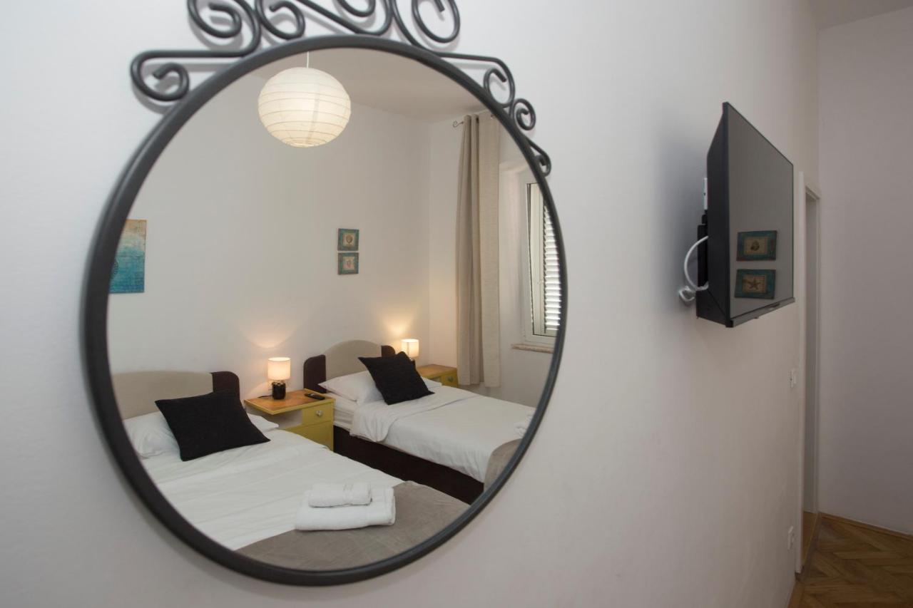 Town Place Apartment Сплит Экстерьер фото