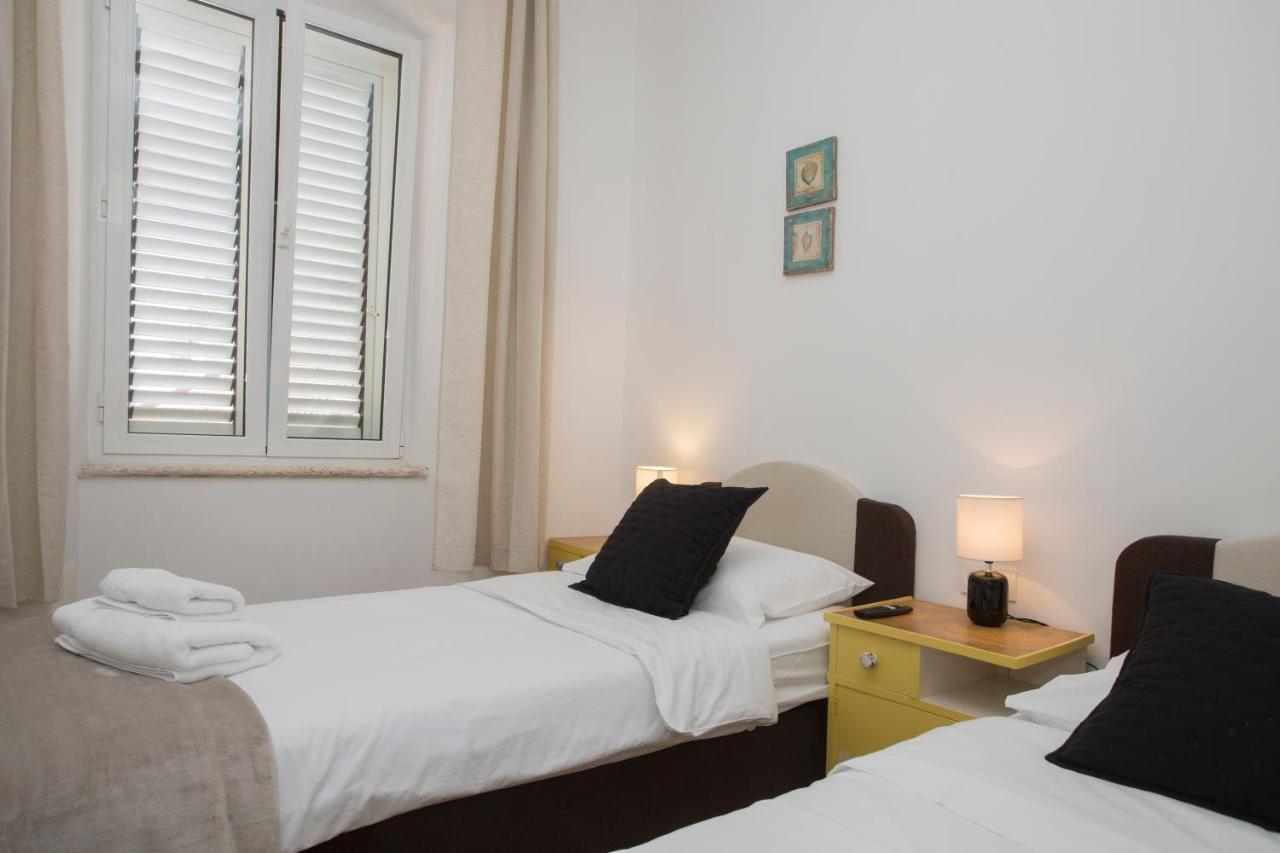 Town Place Apartment Сплит Экстерьер фото