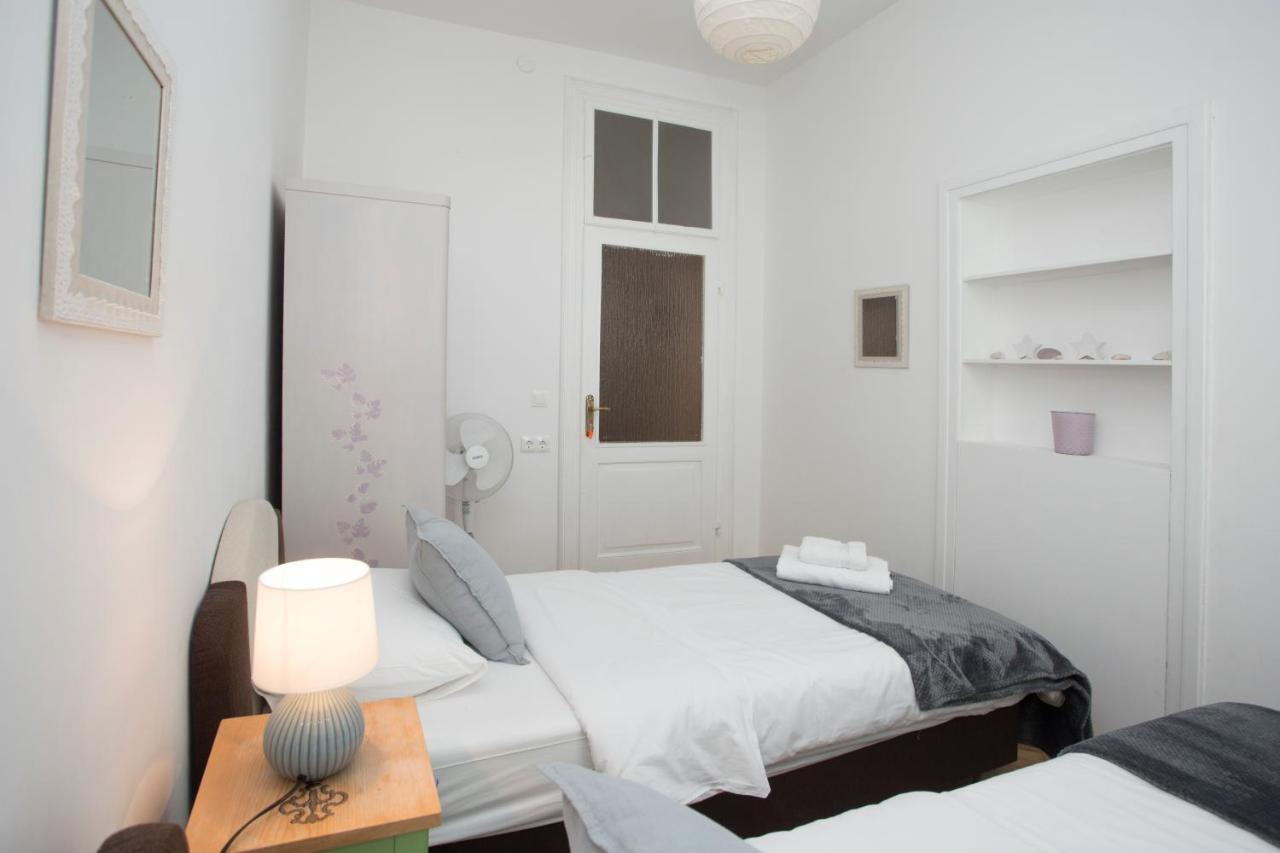 Town Place Apartment Сплит Экстерьер фото